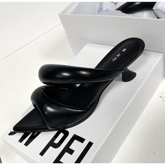 JW Pei Sara Mule In black Sz 39 8.5 Women’s Sandals Shoes Trend - Picture 2 of 8